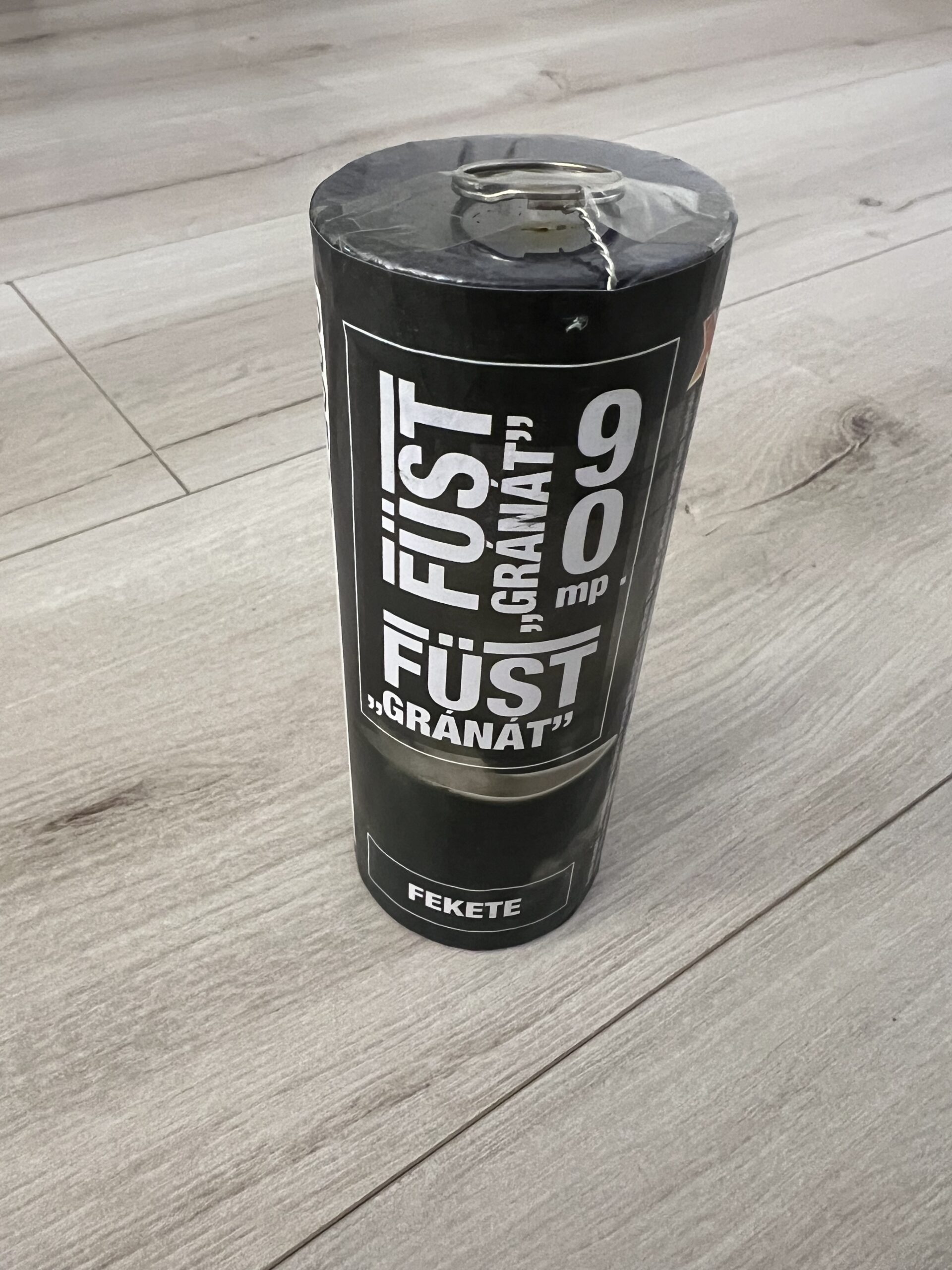 Füstbomba_90_gránát_fekete